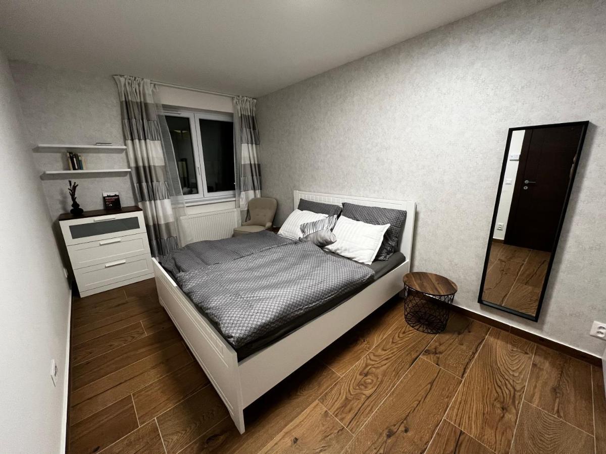 Apartman U Satoshiho Olomouc Ngoại thất bức ảnh